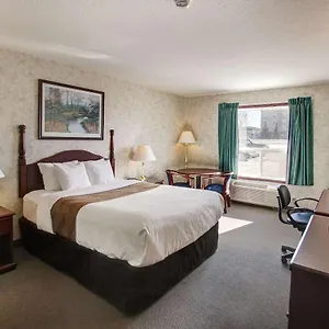 Hotel Ramada By Wyndham Edmonton Airport, Nisku